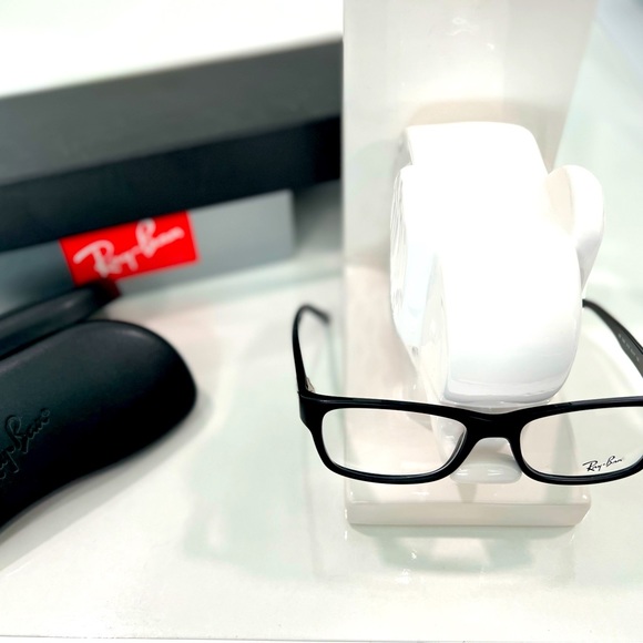 Ray-Ban Glasses - Picture 3 of 8